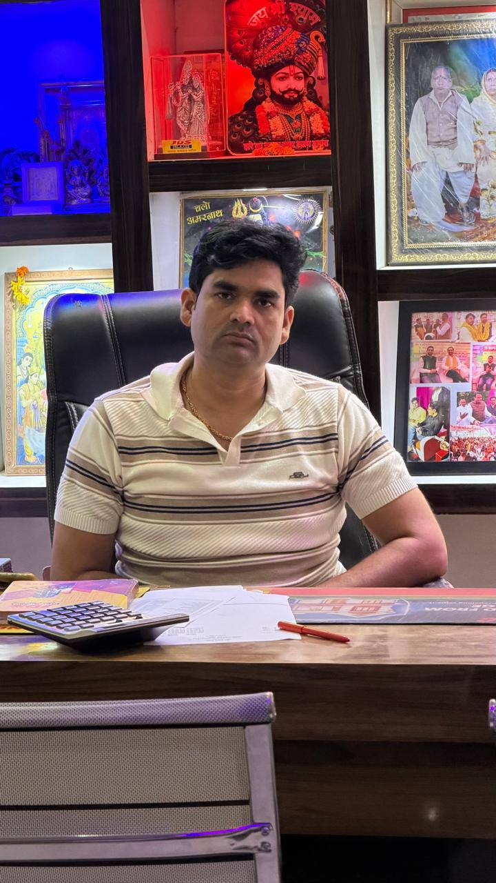 Mr. Komal Yadav
